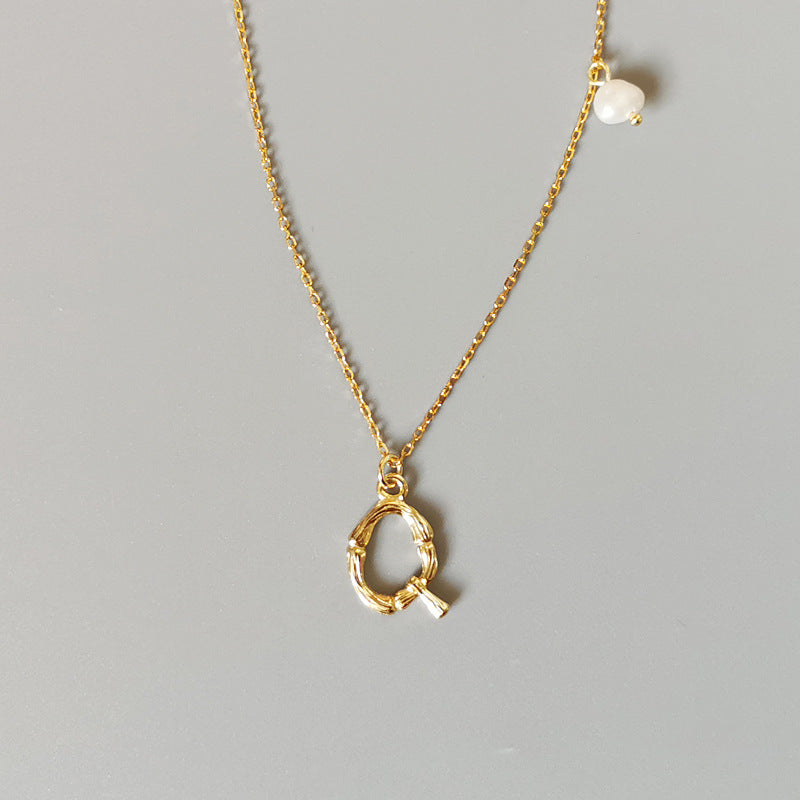 THE LETTER PENDANT NECKLACE
