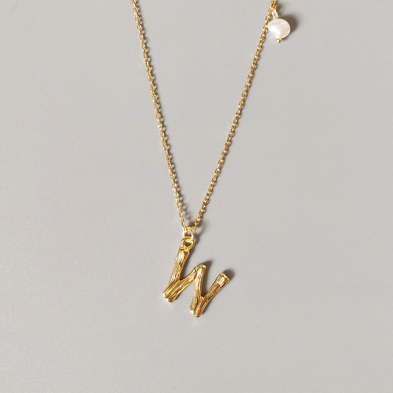 THE LETTER PENDANT NECKLACE
