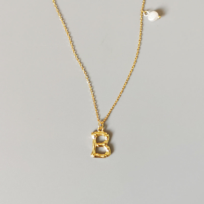 THE LETTER PENDANT NECKLACE