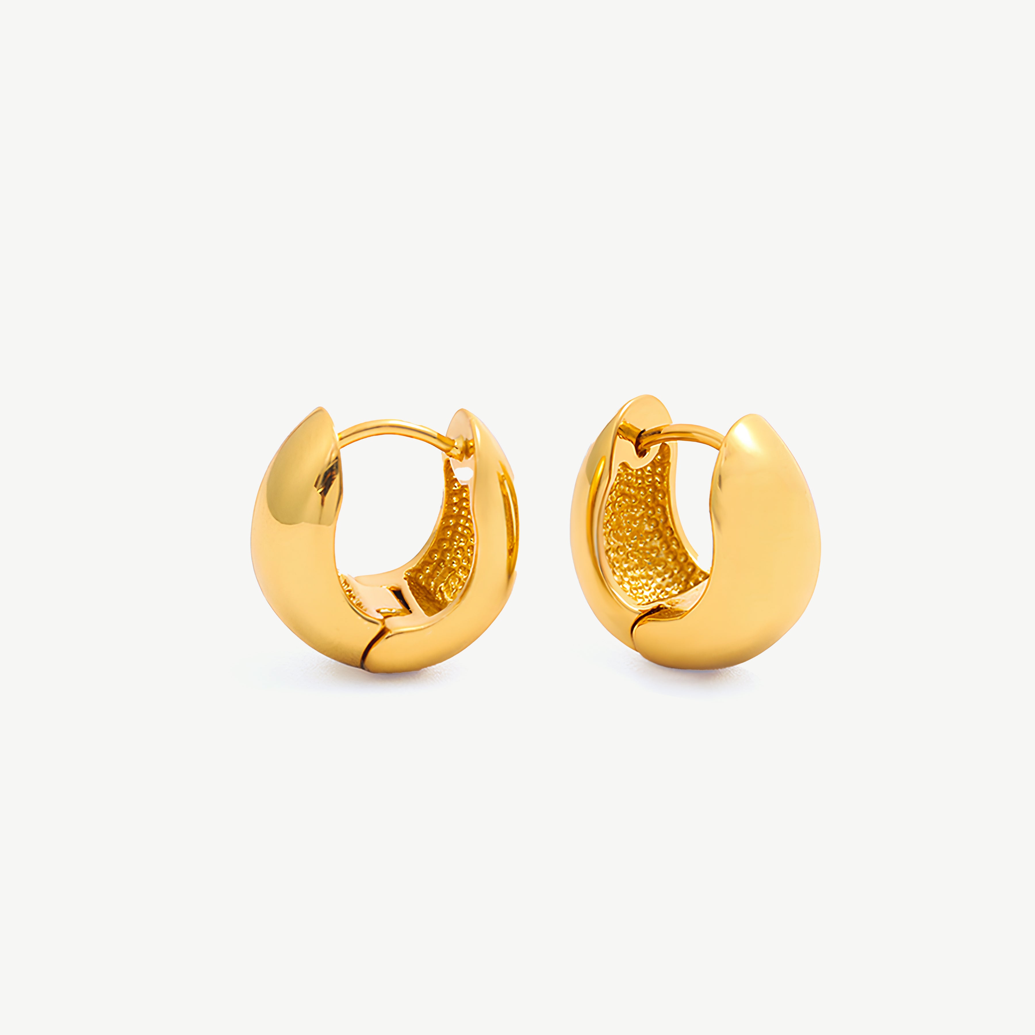THE EARRING LIMANA